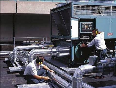 AC unit servicing
